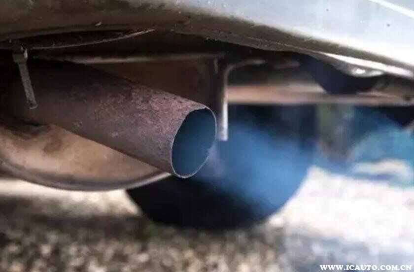 汽车烧机油是怎么回事