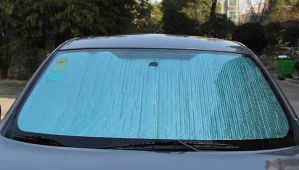 汽车千万不要用遮阳挡吗？汽车防晒遮阳挡的危害有吗