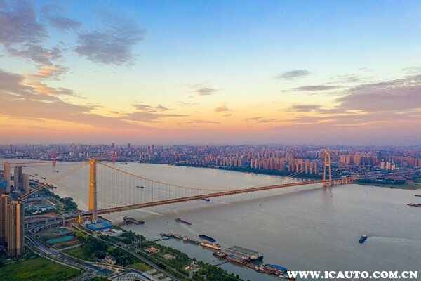 长江大桥全长多少千米？长江上有多少座大桥