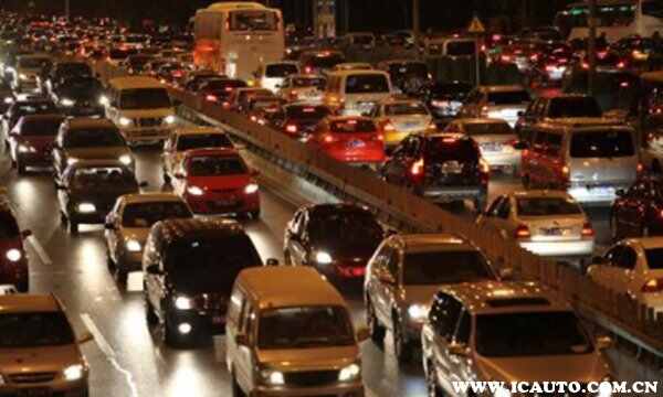 中国十大繁忙高速公路，全国最拥堵的十大高速排名